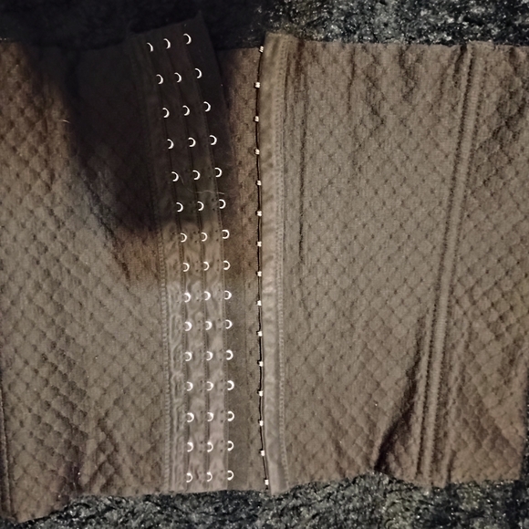 Black Waist Trainer - Picture 2 of 2
